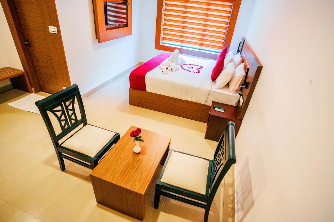 Hotel Summer Sand - Mumbai — Photos 3
